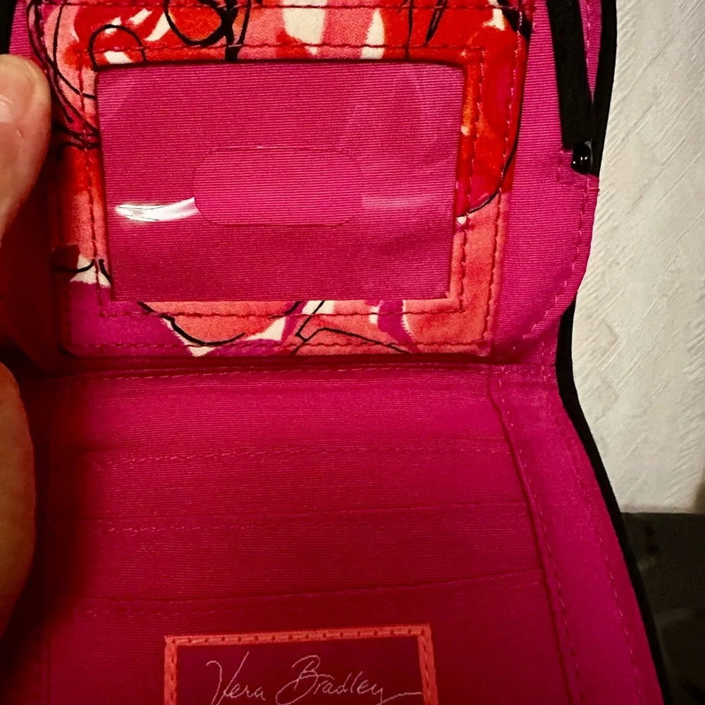 Vera Bradley Rose Harriet Kisslock Wallet. - Picture 3 of 7